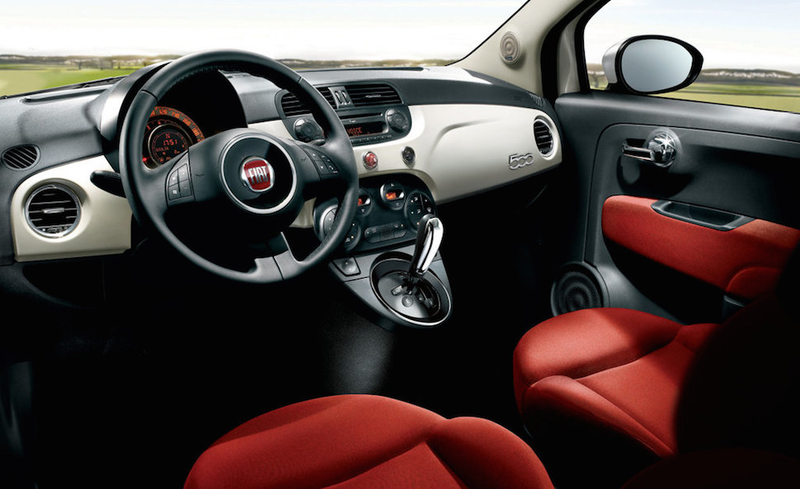 Illustration for article titled The Ten Most Infuriating Car Interiors Ever Made